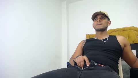 Snapshot of chris_dick2 chatting on 23, 4, 2026 chris_dick2 online show from 23, 4, 2026