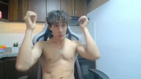 Snapshot of chris_evans27 chatting on 18, 11, 2025 Chris Evans online show from 18, 11, 2025