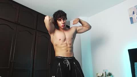 Snapshot of chris_evans27 chatting on 14, 2, 2026 Chris Evans online show from 14, 2, 2026