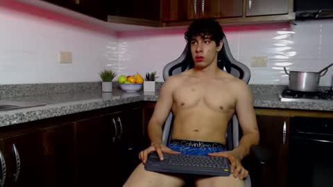 Snapshot of chris_evans27 chatting on 3, 3, 2026 Chris Evans online show from 3, 3, 2026