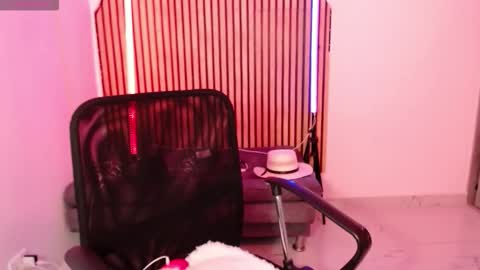 cris         Twitter magnum101010 insta magnumc20 online show from 14, 3, 2026