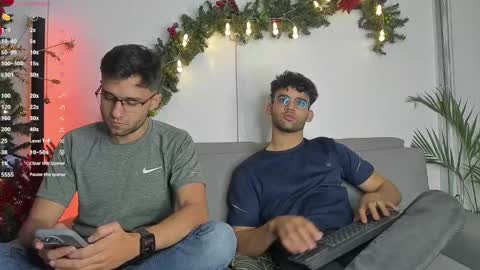 Im Chirs IM MODEL INDEPENDT online show from 28, 12, 2024