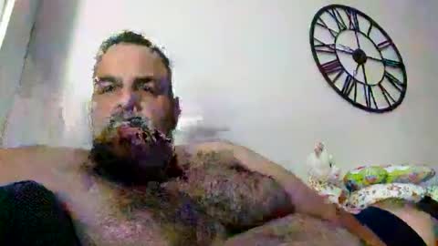 Snapshot of chrisole chatting on 19, 5, 2026 chris ole online show from 19, 5, 2026