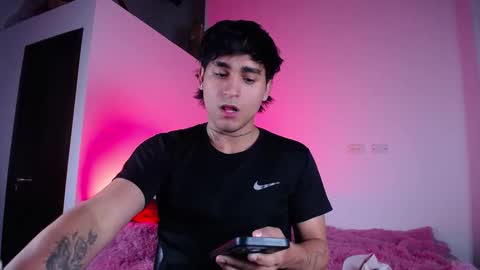 Christian Wang online show from 13, 10, 2025