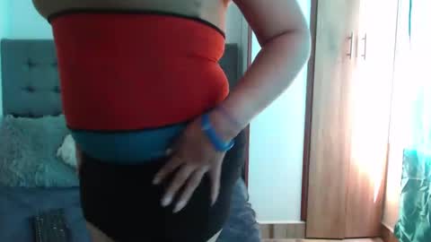 Christine Moore online show from 17, 1, 2025