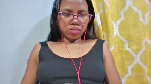 Snapshot of christinah262488 chatting on 11, 5, 2026 christinah262488 online show from 11, 5, 2026
