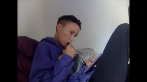 Christina Saunters online show from 1, 3, 2025