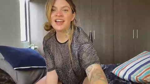 Val riess -- Instagram free online show from 16, 9, 2025