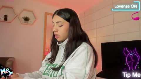 Christine  online show from 20, 10, 2025