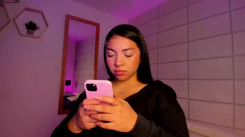 Christine  online show from 18, 4, 2026