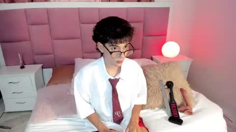 Snapshot of christopher_robin4 chatting on 26, 6, 2026 Chris online show from 26, 6, 2026