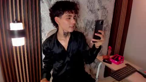 Snapshot of christopher_robin4 chatting on 4, 7, 2026 Chris online show from 4, 7, 2026