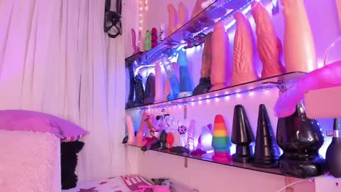 Snapshot of christymilk1 chatting on 8, 12, 2024 christy online show from 8, 12, 2024