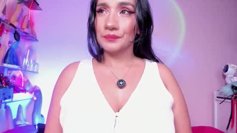 Snapshot of christymilk1 chatting on 23, 9, 2025 christy online show from 23, 9, 2025