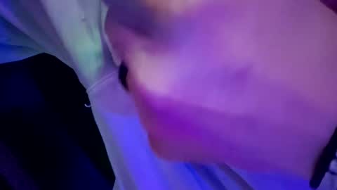 Snapshot of chronicvibez chatting on 1, 3, 2026 chronicvibez online show from 1, 3, 2026