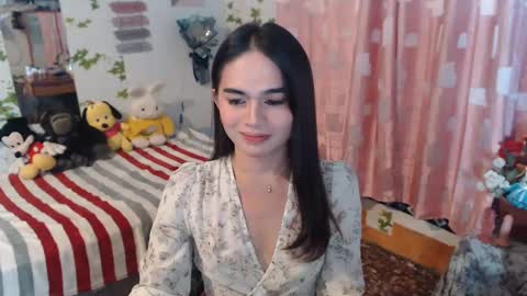 Ur Suraya22 online show from 5, 2, 2025