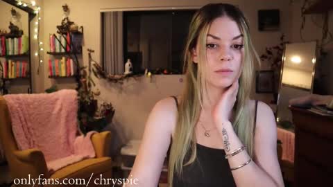 Snapshot of chrysanthulu chatting on 15, 10, 2025 Chrys online show from 15, 10, 2025
