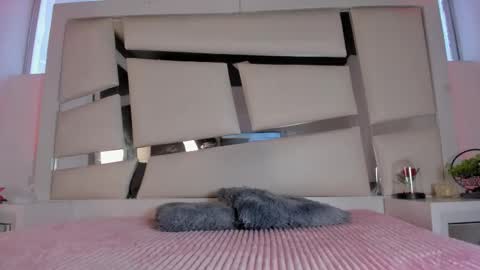 instagram chrystaljade.1 online show from 17, 2, 2026