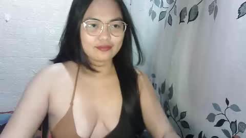 chubbycheeks27 online show from 23, 4, 2026