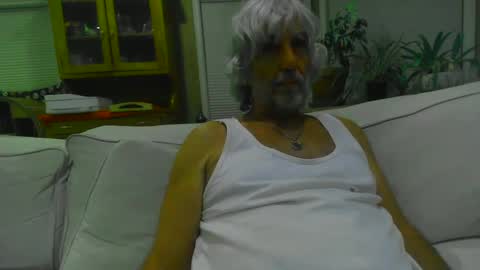 chuck354139 online show from 22, 1, 2025