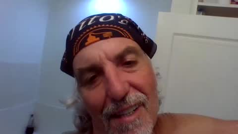 chuck354139 online show from 29, 9, 2025