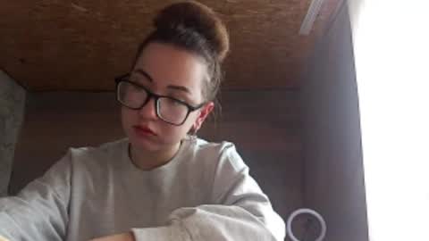 Snapshot of cicelyphaup chatting on 29, 5, 2026 Olivia online show from 29, 5, 2026