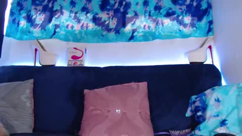 cicimom online show from 15, 2, 2025