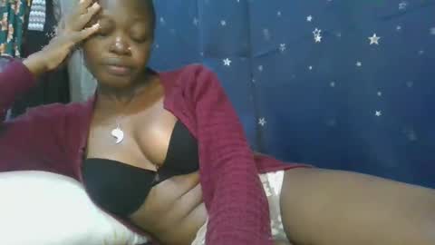 cilia petite online show from 24, 2, 2025