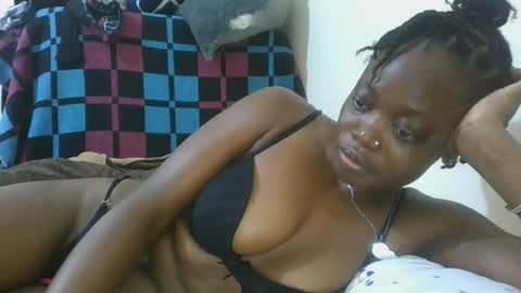 Snapshot of cilia_petite chatting on 13, 6, 2026 cilia petite online show from 13, 6, 2026