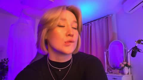 Snapshot of cinbellamy chatting on 8, 3, 2026 Cin Bellamy online show from 8, 3, 2026