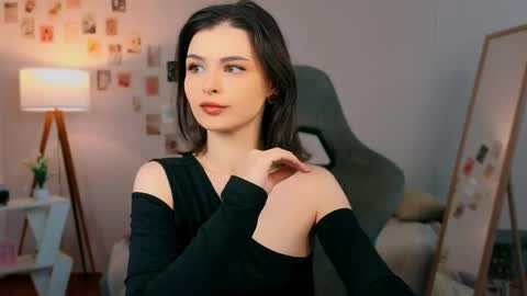 Snapshot of cindyclub_ chatting on 18, 5, 2026 Rebbeka online show from 18, 5, 2026