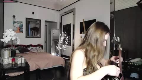 Cindy online show from 14, 12, 2025