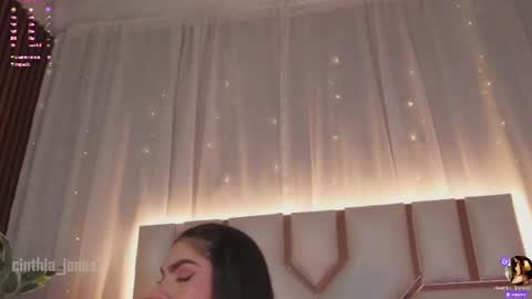 Snapshot of cinthia_jones2 chatting on 7, 8, 2026 Cinthia online show from 7, 8, 2026