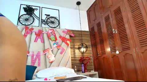 Snapshot of cinthiabaker chatting on 18, 9, 2025 cinthiabaker online show from 18, 9, 2025