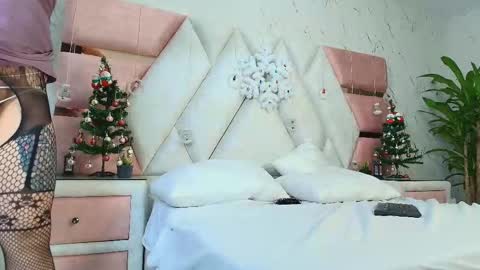 Snapshot of cinthiafoster chatting on 22, 12, 2024 Cinthiafosters online show from 22, 12, 2024