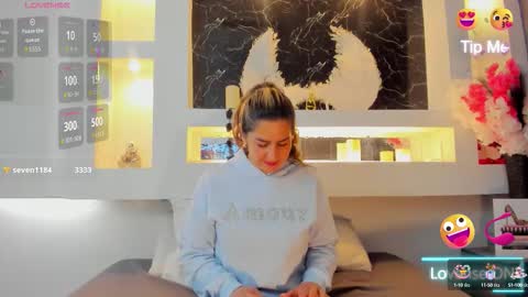 Cinthya  online show from 9, 9, 2025