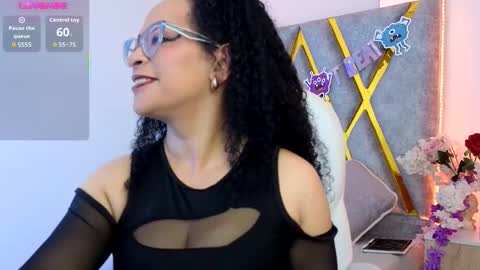 Cintia online show from 2, 2, 2026