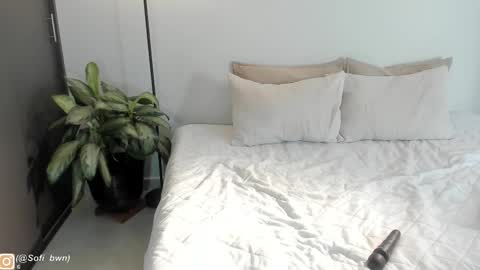 Sofia OF    online show from 10, 11, 2025