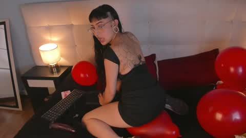 Cintya online show from 24, 2, 2025