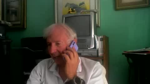 Snapshot of ciuk chatting on 7, 10, 2025 ciuk online show from 7, 10, 2025