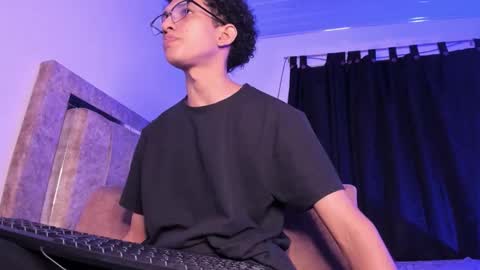 cj_davis1 online show from 24, 3, 2026