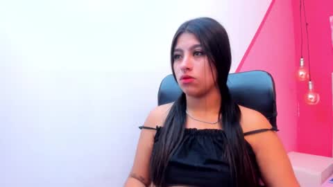 claire aristizabal online show from 6, 1, 2025