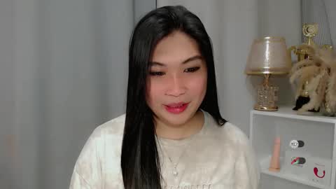 Snapshot of claire_wntr chatting on 4, 5, 2026 CLAIRE online show from 4, 5, 2026