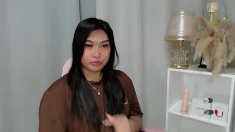 Snapshot of claire_wntr chatting on 15, 5, 2026 CLAIRE online show from 15, 5, 2026