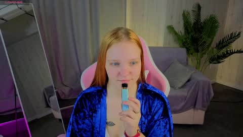 Snapshot of clara_neumann chatting on 9, 4, 2026 CANDYY3 online show from 9, 4, 2026