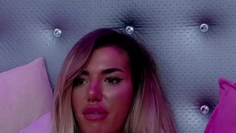 ClaraHazel online show from 12, 3, 2025