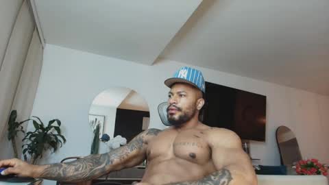 Snapshot of clark_strong chatting on 12, 4, 2026 clark_strong online show from 12, 4, 2026