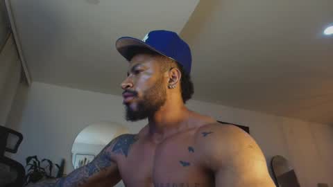 Snapshot of clark_strong chatting on 15, 5, 2026 clark_strong online show from 15, 5, 2026