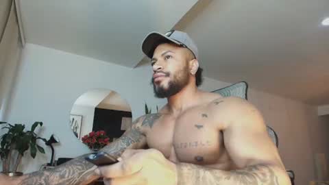 Snapshot of clark_strong chatting on 19, 6, 2026 clark_strong online show from 19, 6, 2026