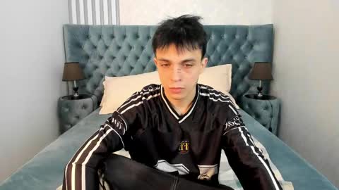 Clark online show from 19, 4, 2026